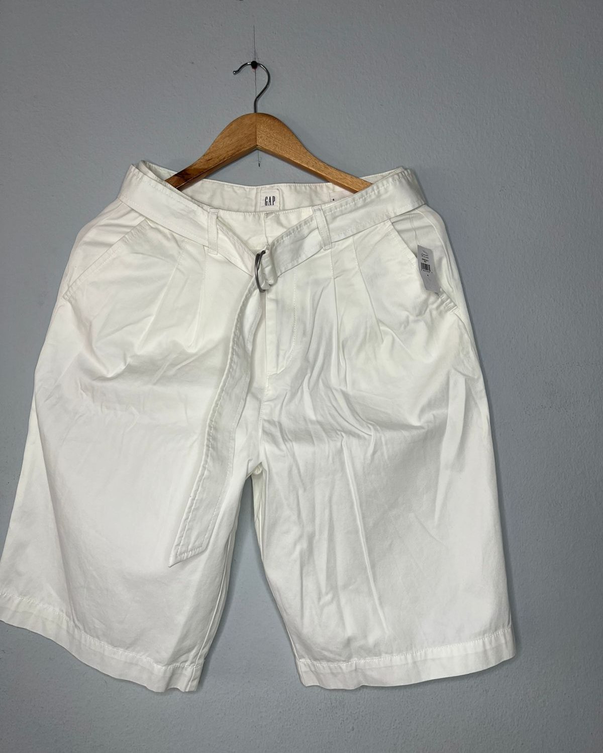 Bermuda blanca GAP