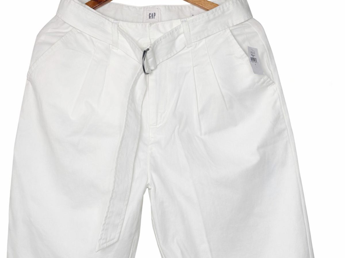 Bermuda blanca GAP