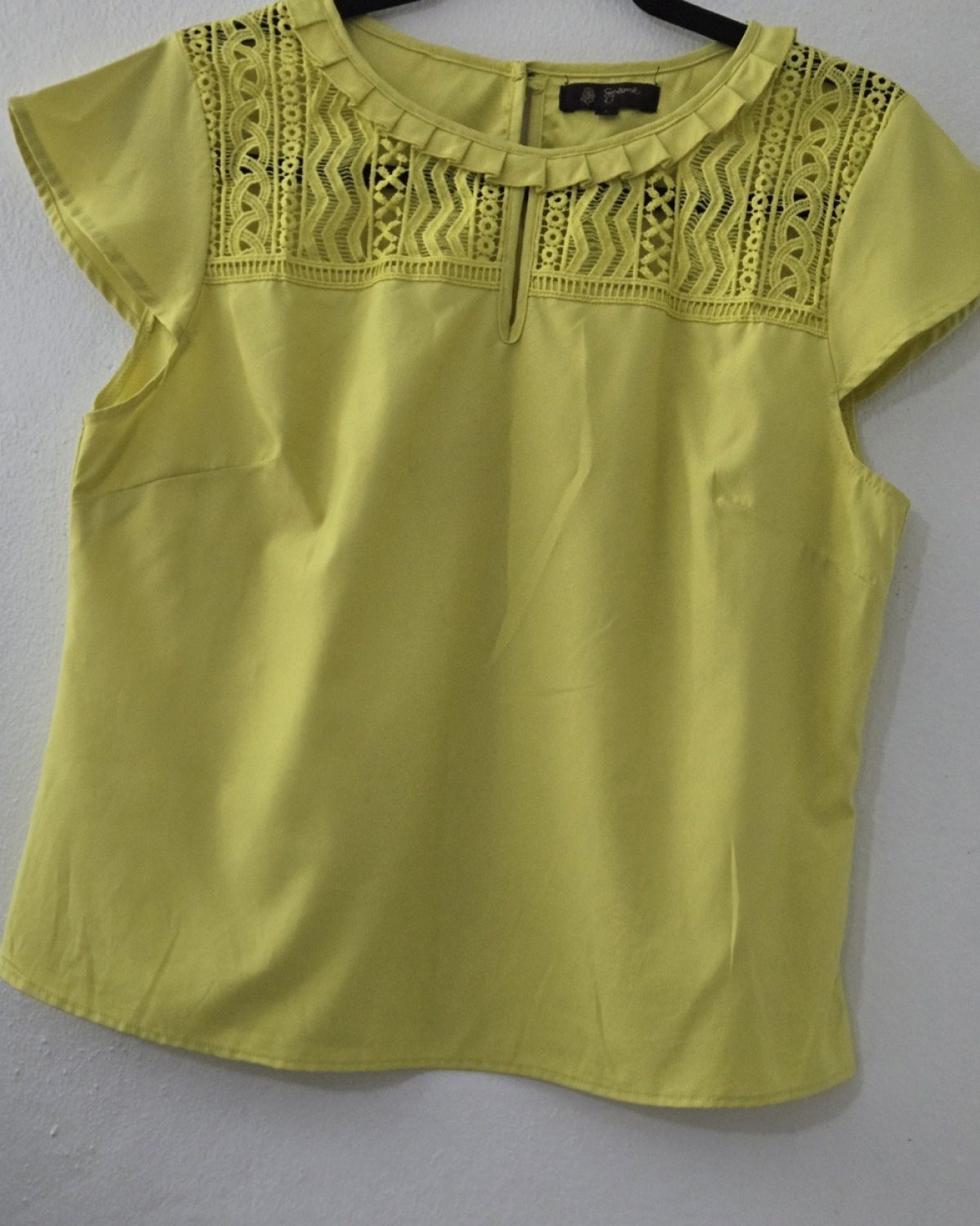 Blusa de vestir mangas cortas