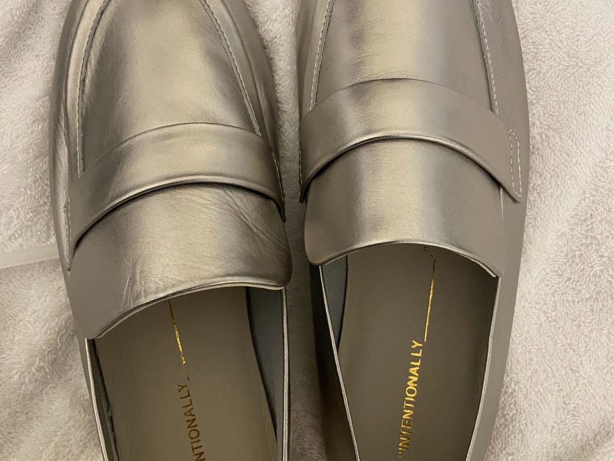 ZAPATOS - INTENTIONALLY - SIZE 8