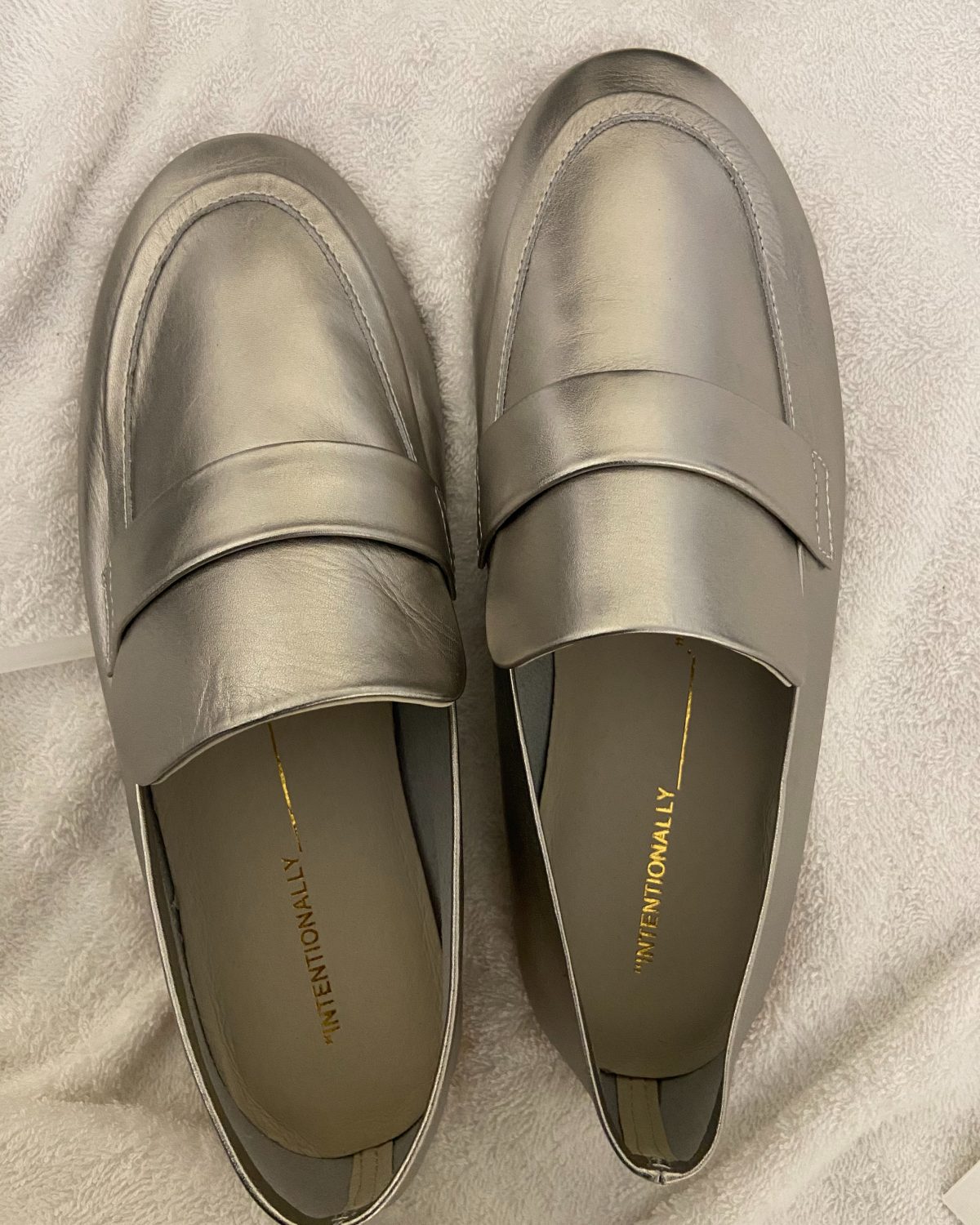 ZAPATOS - INTENTIONALLY - SIZE 8