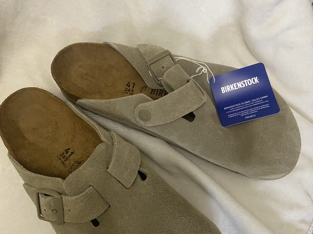 SUECOS BIRKENSTOCK- SIZE 41