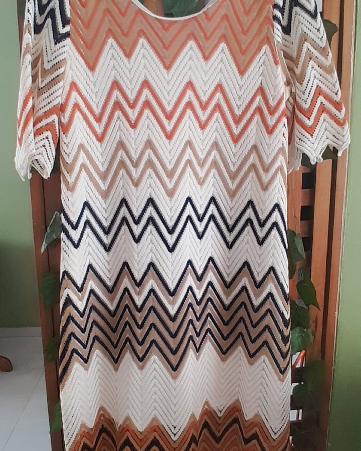 VESTIDO BEIGE