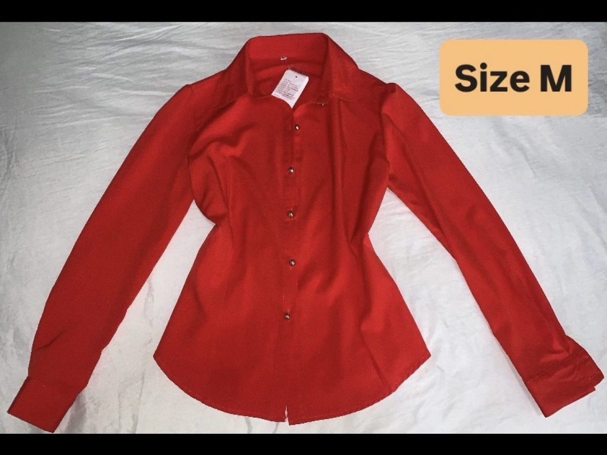 Blusa roja size M tela tipo seda