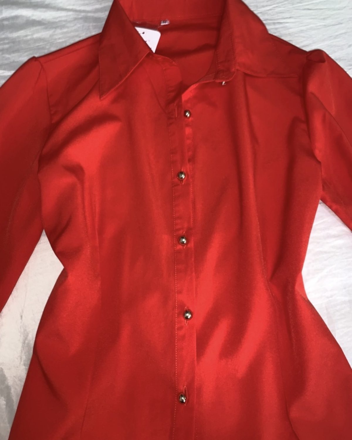 Blusa roja size M tela tipo seda