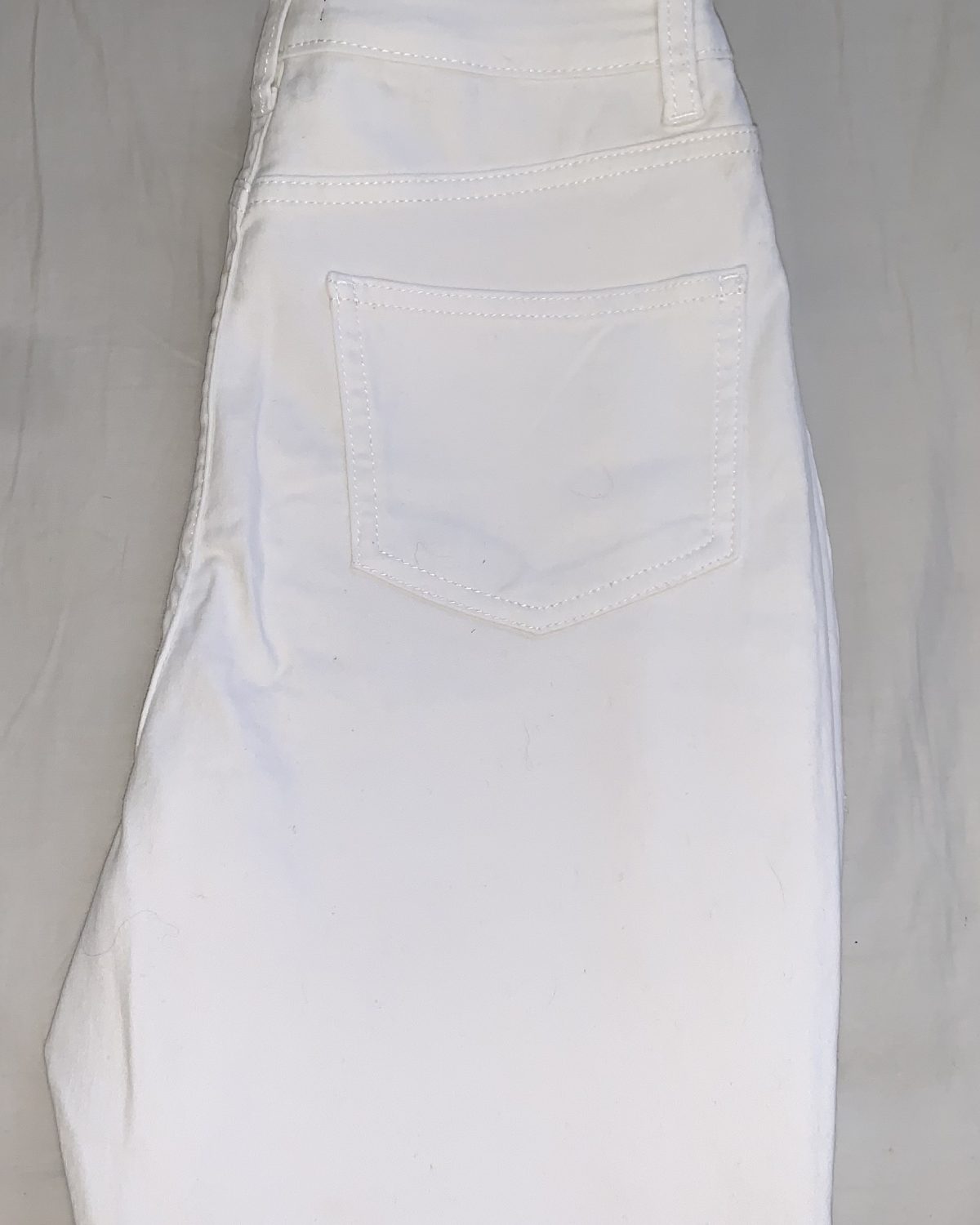 Pantalón blanco Size S, extiende