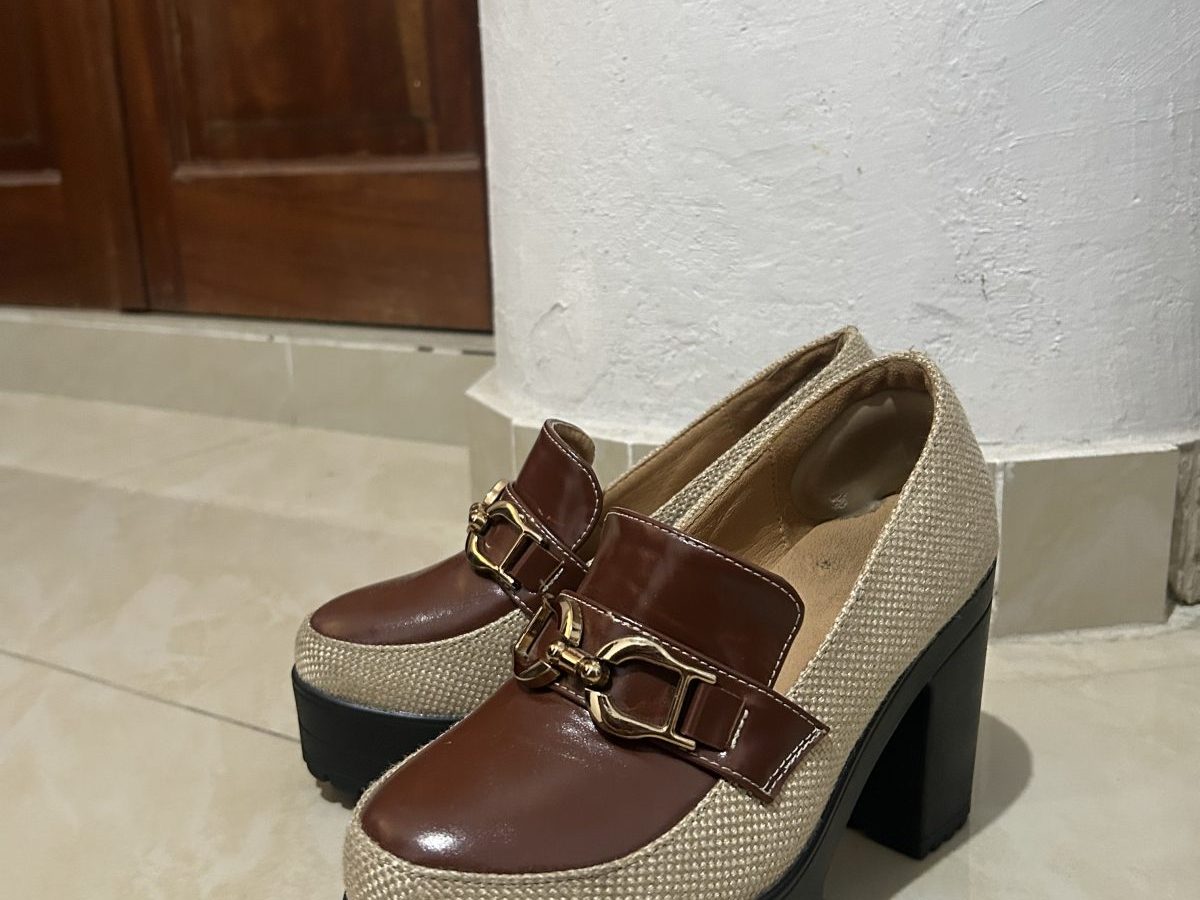 Zapatos tipo botines
