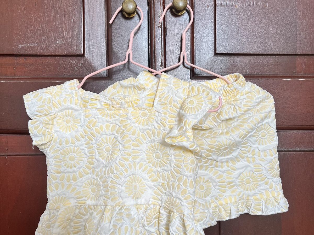 Conjunto amarillo bebé