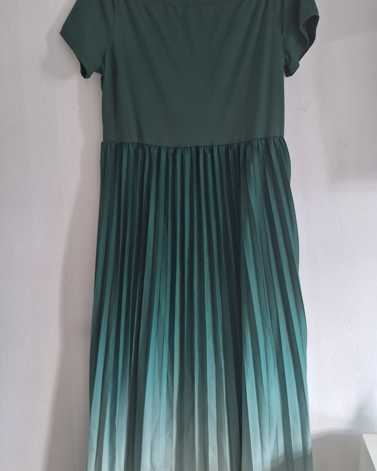 Vestido falda pegada, verde oscuro