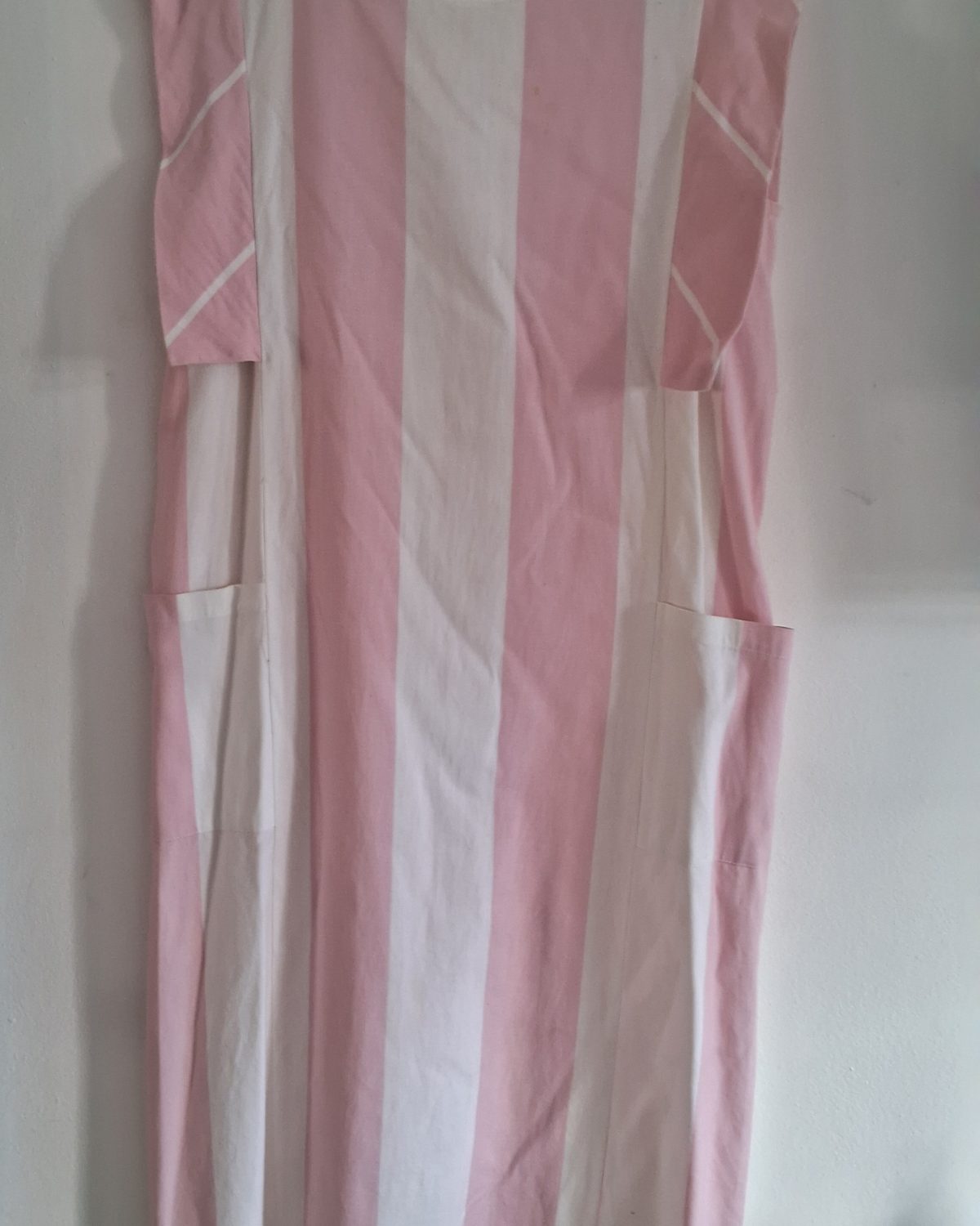 Vestido  de rayas rosado y blanco