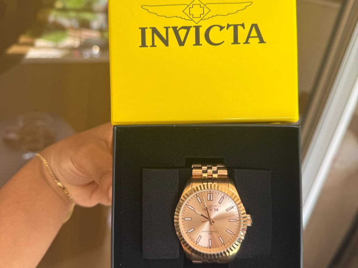 Reloj INVICTA de mujer Color Rose Gold Totalmente nuevo 43 mm