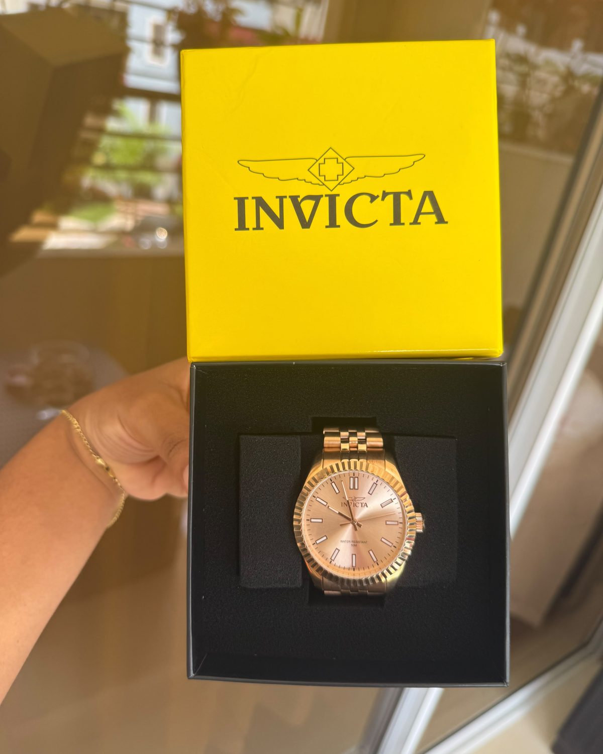 Reloj INVICTA de mujer Color Rose Gold Totalmente nuevo 43 mm