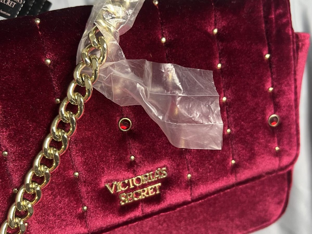 Cartera crossbody gamuza