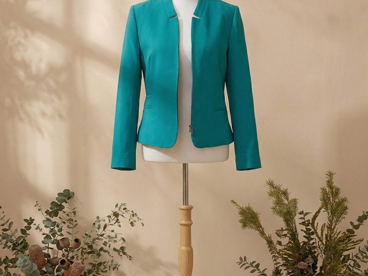 Chaqueta Zara con detalle/textura