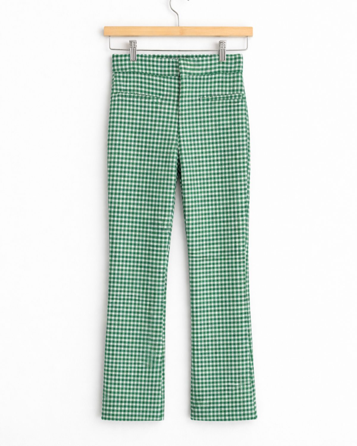 Pantalón de cuadros, corte recto.