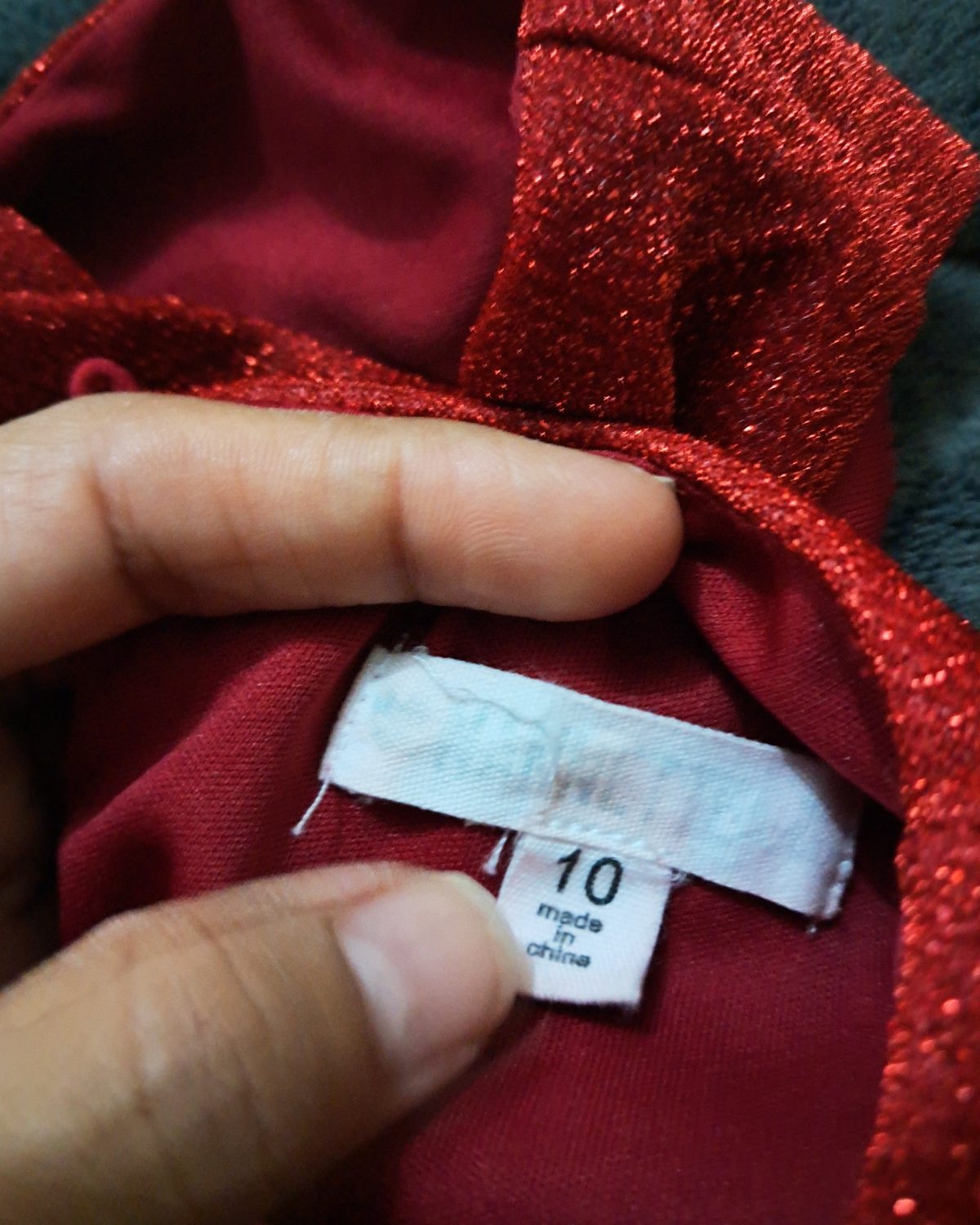 Vestido de niña rojo