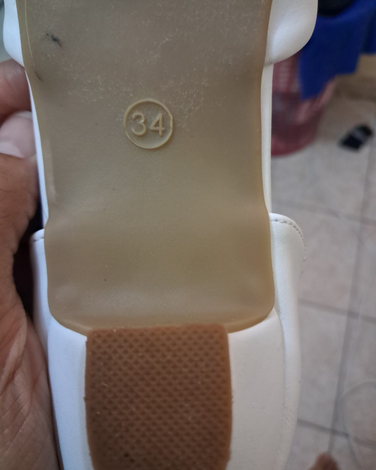 Zapatos casuales para niña Blanco en excelente estado con moño
