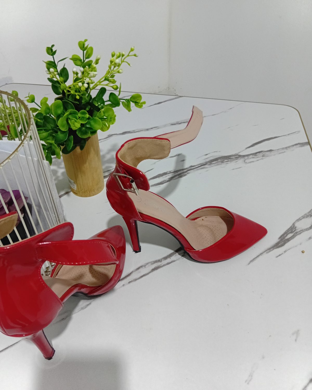 Zapatos en color rojo, execelente para cualquier combinacion