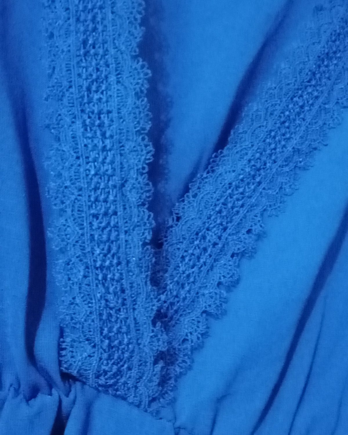 Blusa nueva para mujer en azul con diseño elegante
