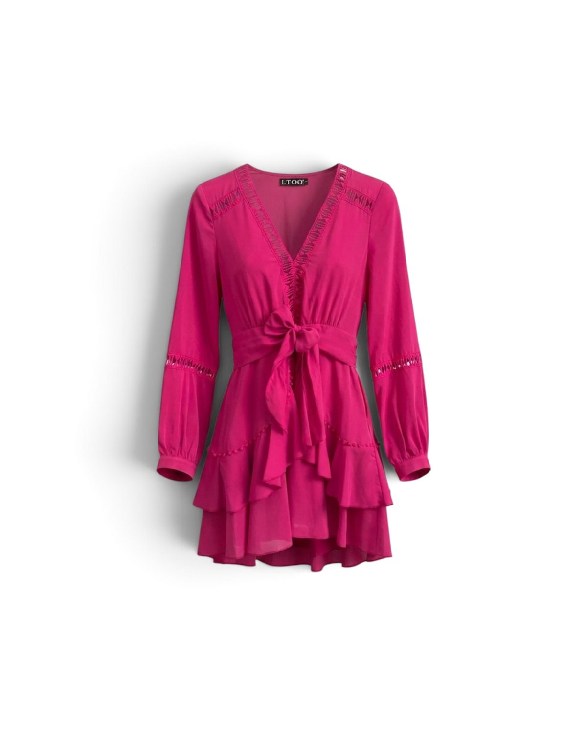Vestido corto de mujer en tono rosado con volantes