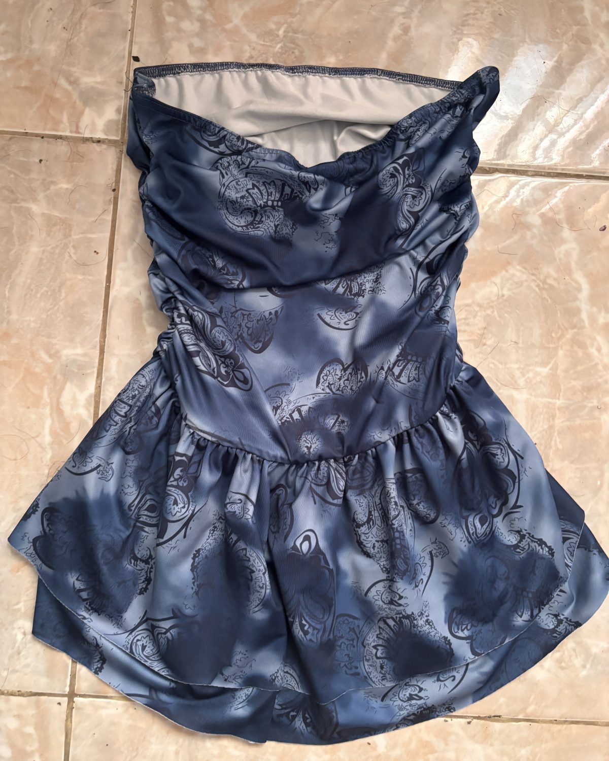 Vestido de mujer Multicolor en tonos azules con estampado elegante