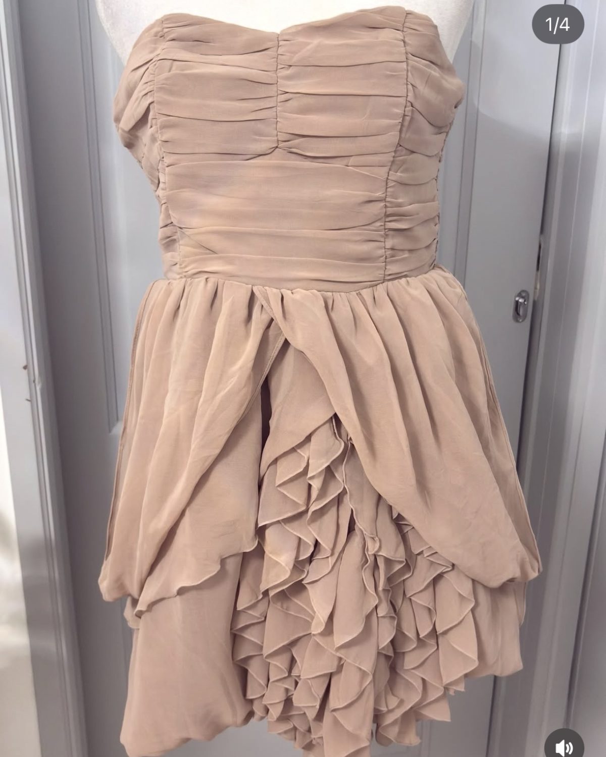 Vestido elegante strapless