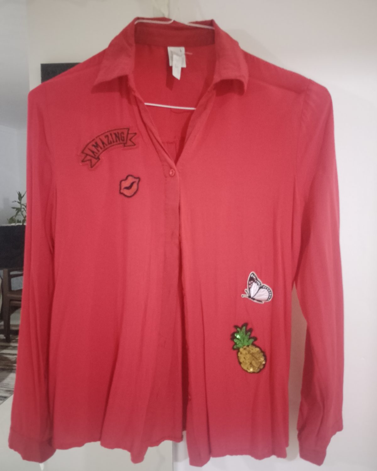 Camisa roja mujer IC&g con parches divertidos Rojo