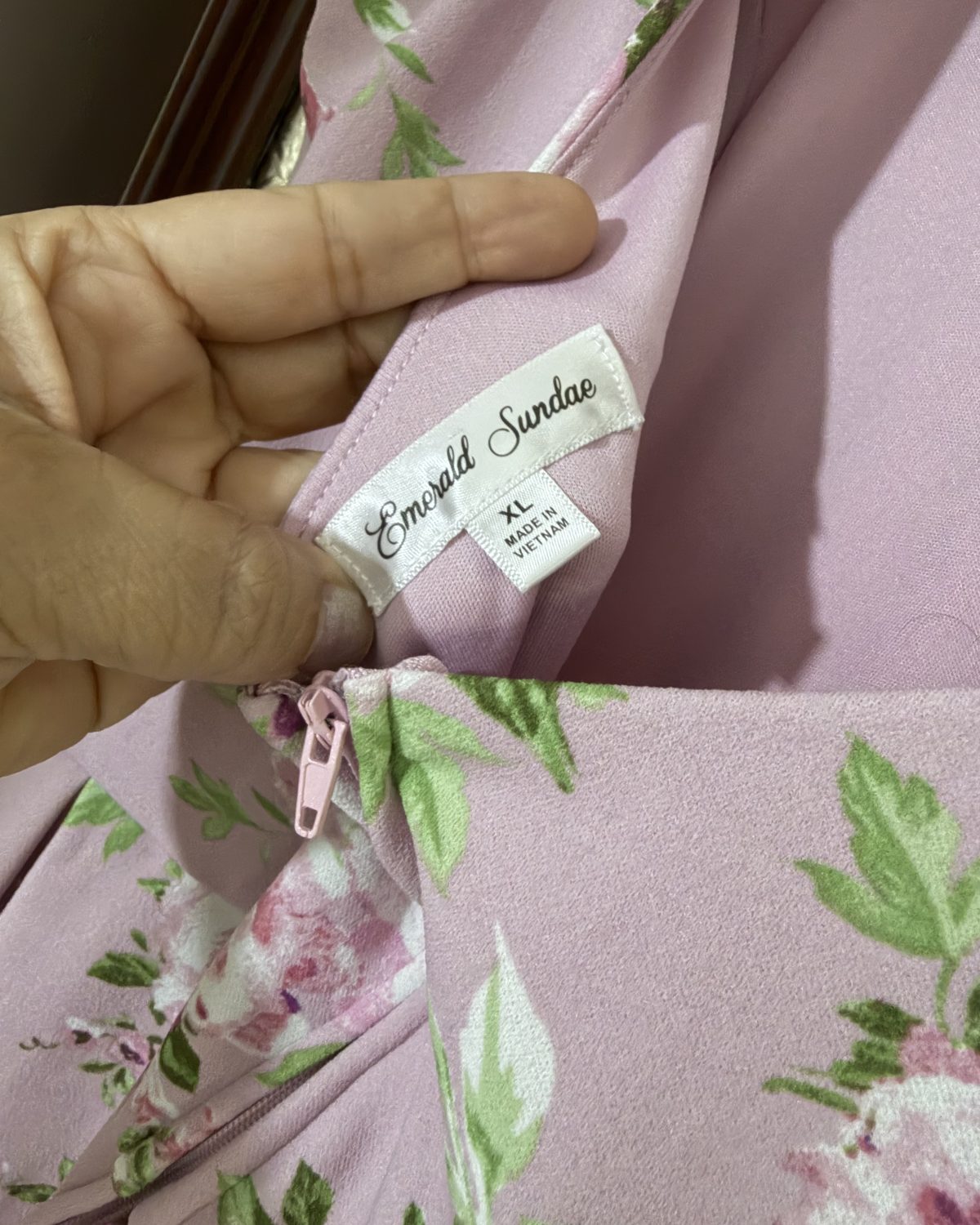 Vestido de mujer en rayón con estampado floral multicolor