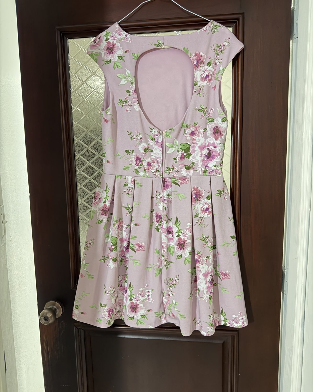 Vestido de mujer en rayón con estampado floral multicolor
