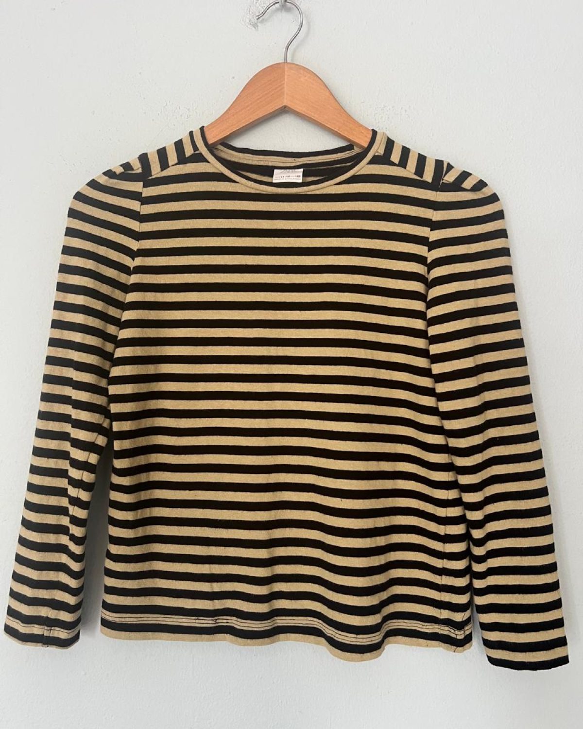 T-shirt de rayas negras y beige para niño Negro en buen estado
