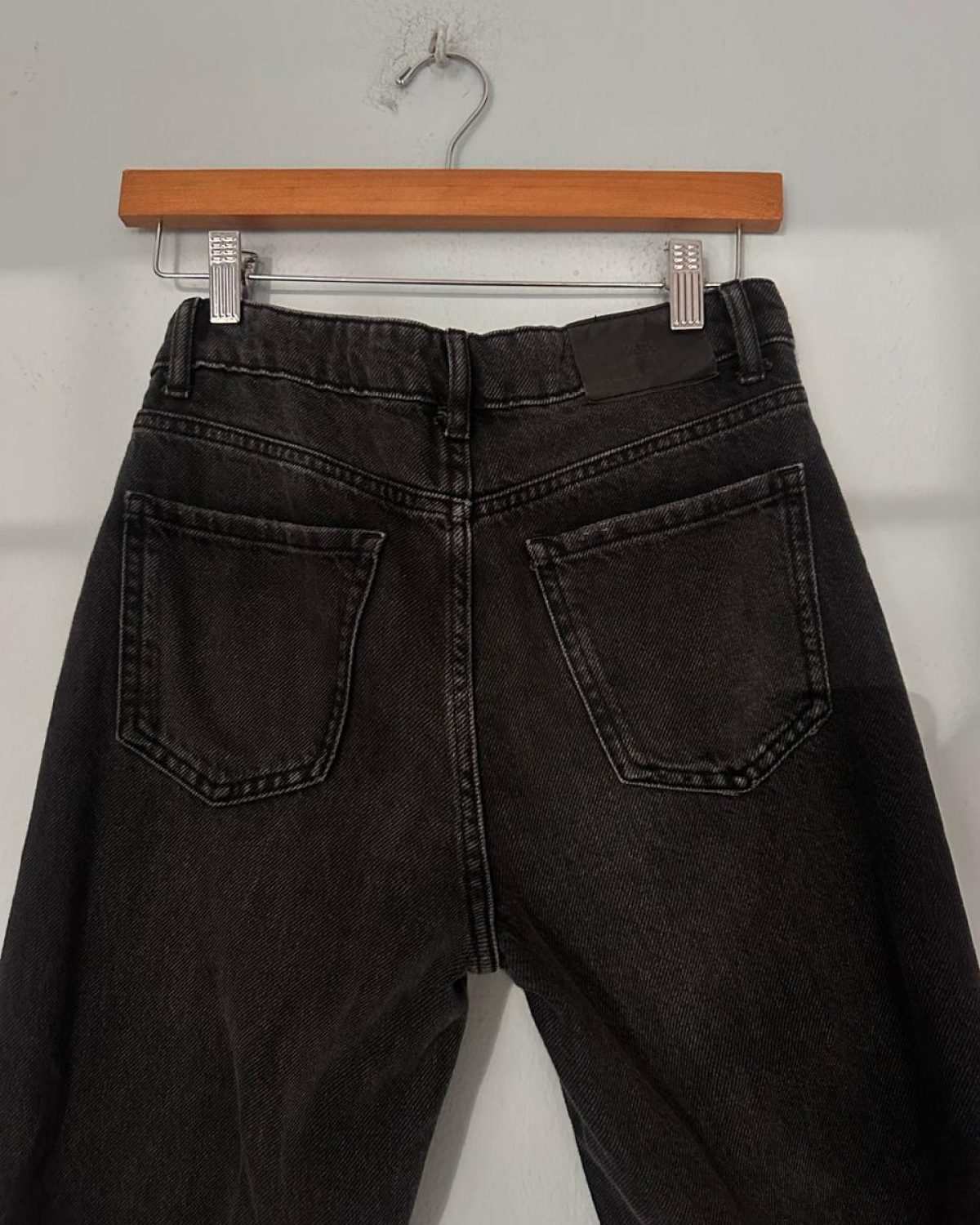 Pantalones de denim negro para niños de Zara
