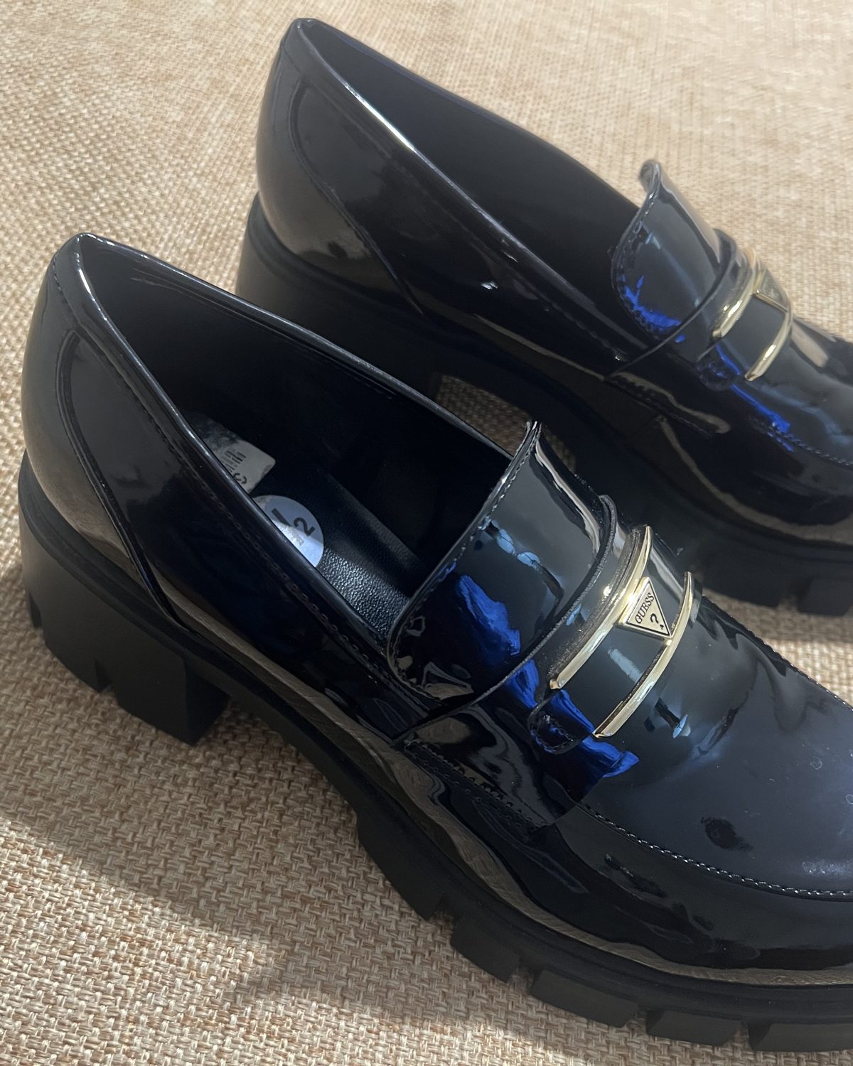 Mocasines Guess