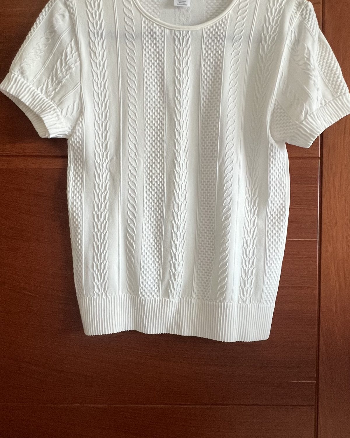 Blusas de mujer con textura elegante Blanca, Negra y Beige
