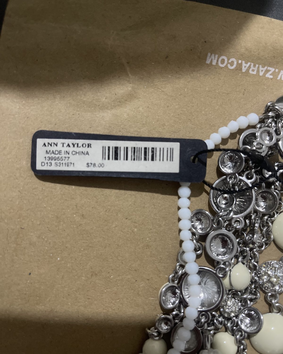 Collar plateado Ann Taylor
