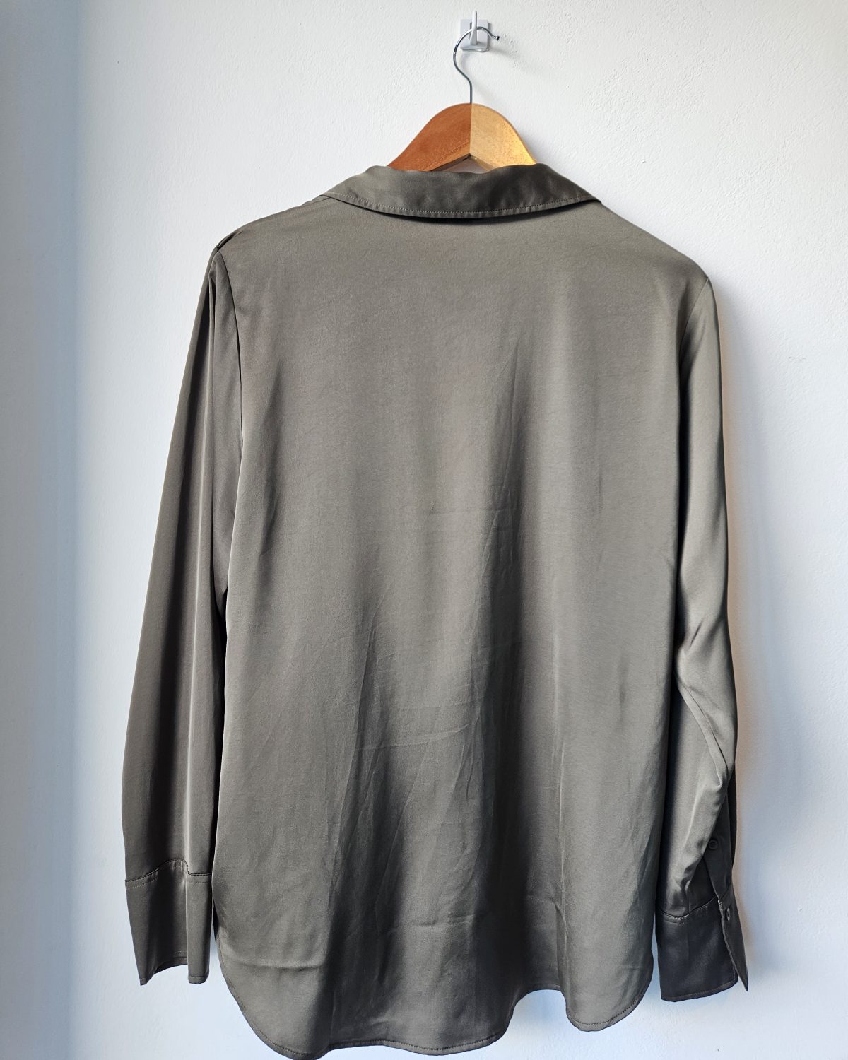 Blusa Satinada color verde