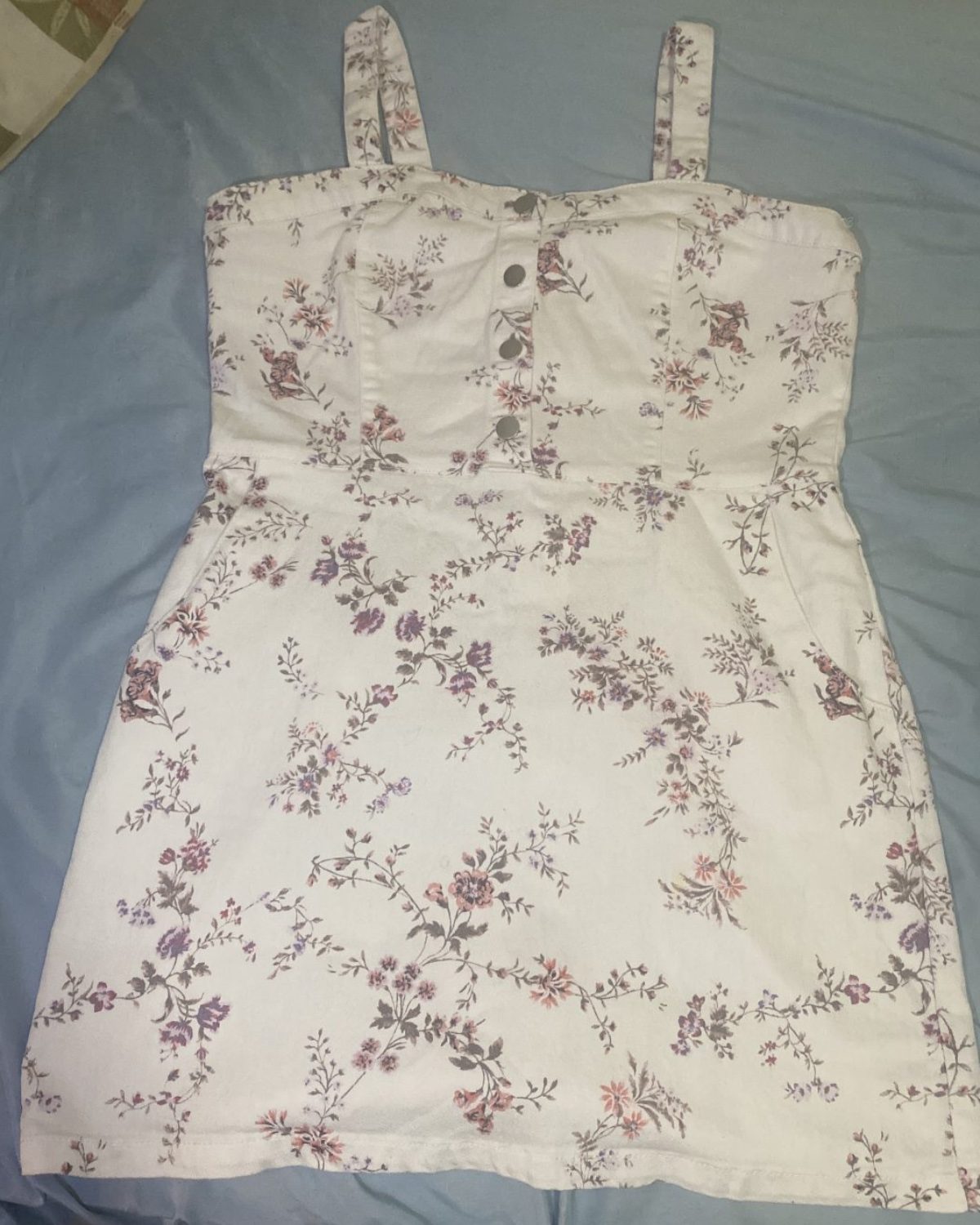 Vestido rosado de denim
