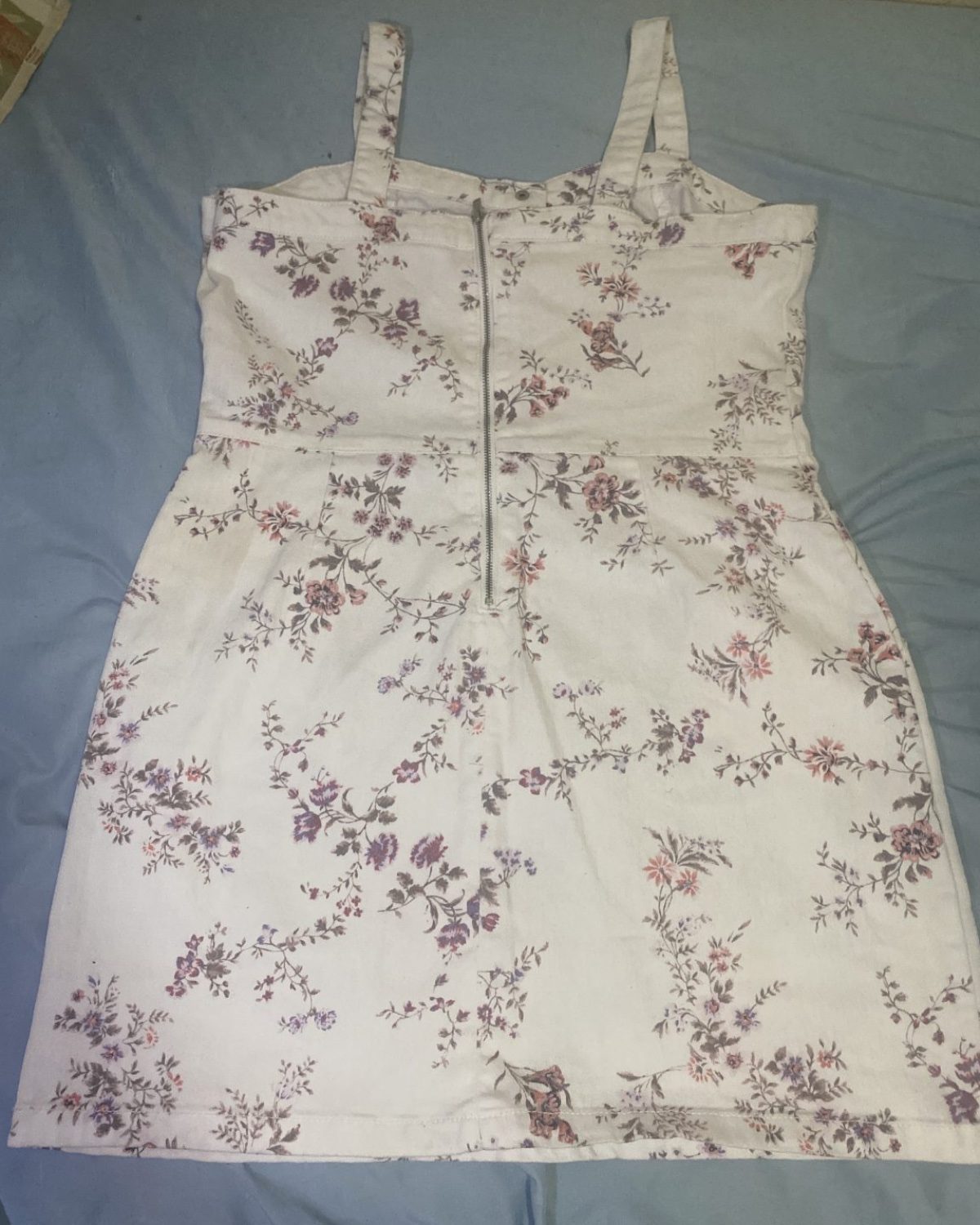 Vestido rosado de denim