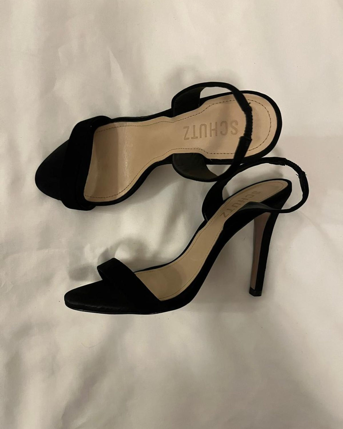 Tacones Negros Marca Schutz