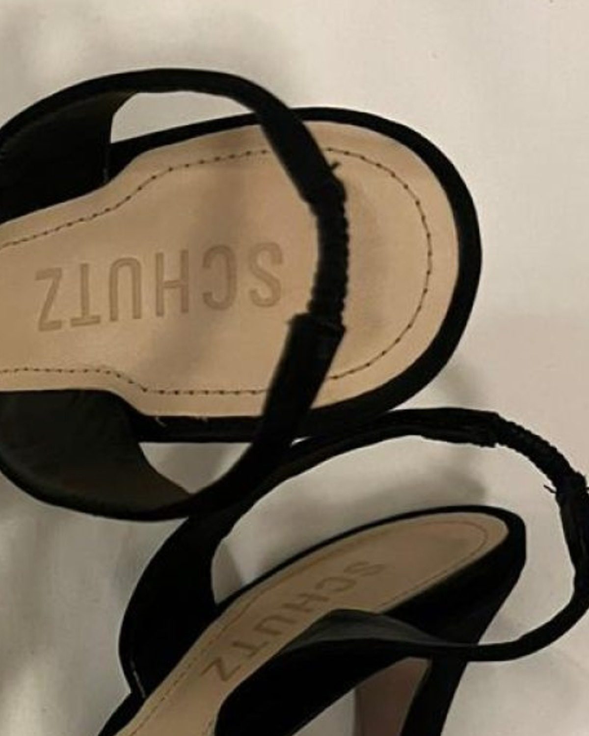 Tacones Negros Marca Schutz