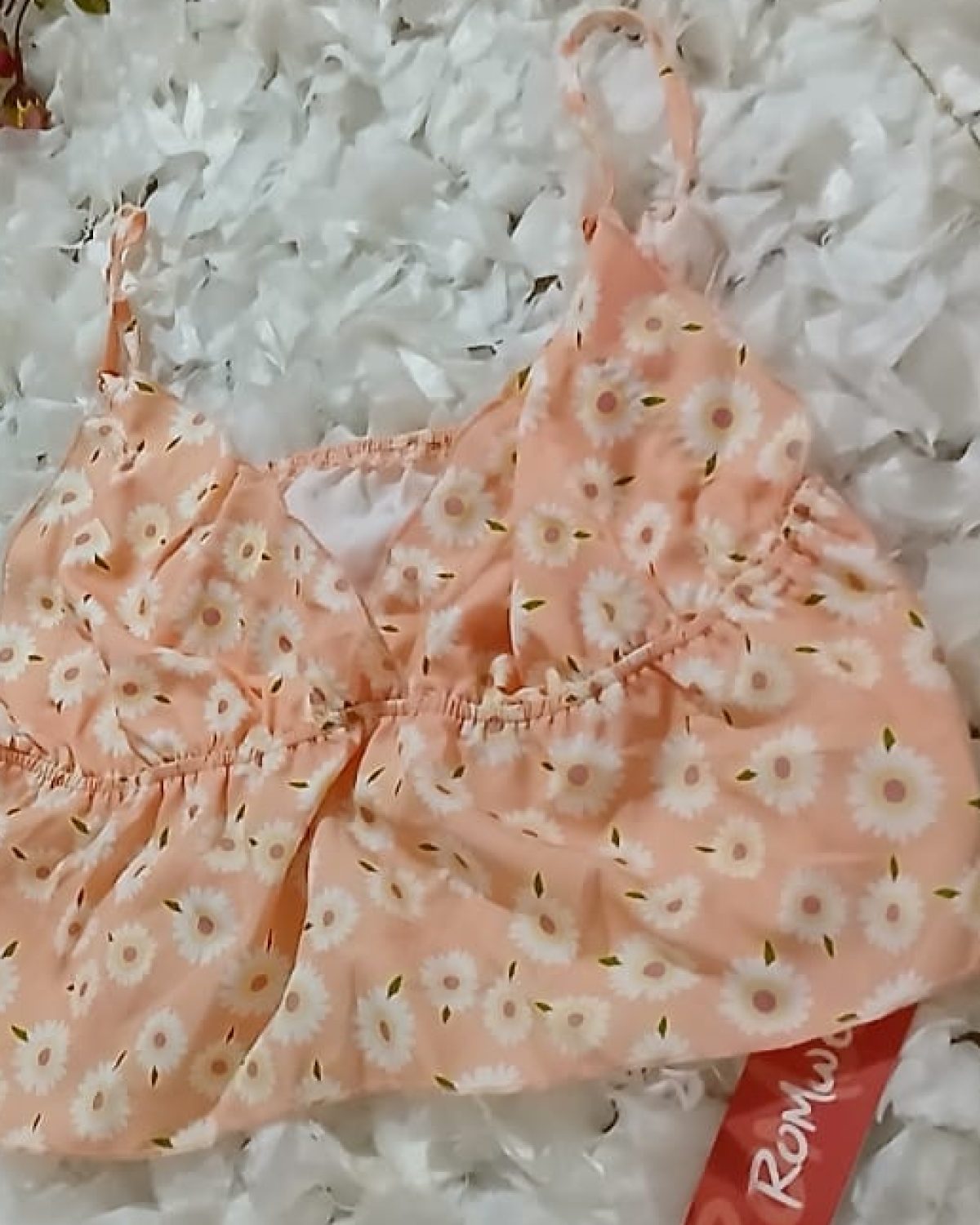 Top floral con tirantes y elástico