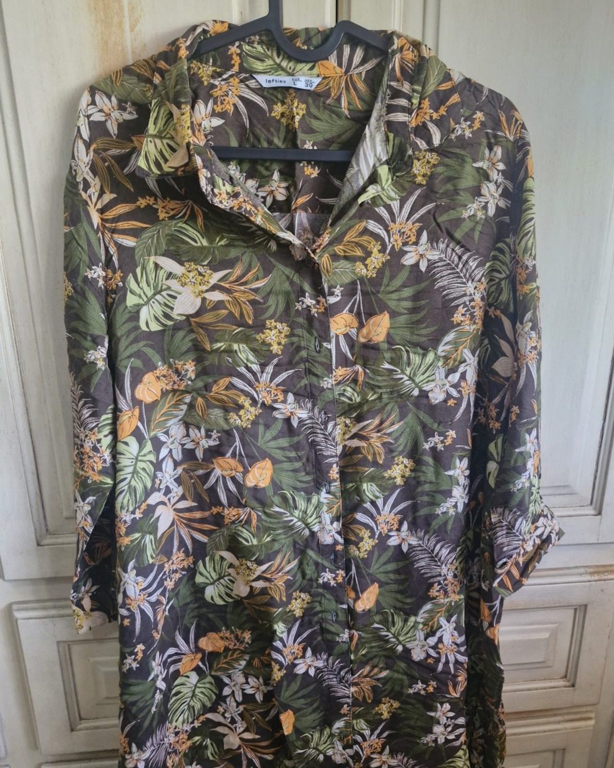 Vestido de mujer Lefties Multicolor en excelente estado con estampado floral