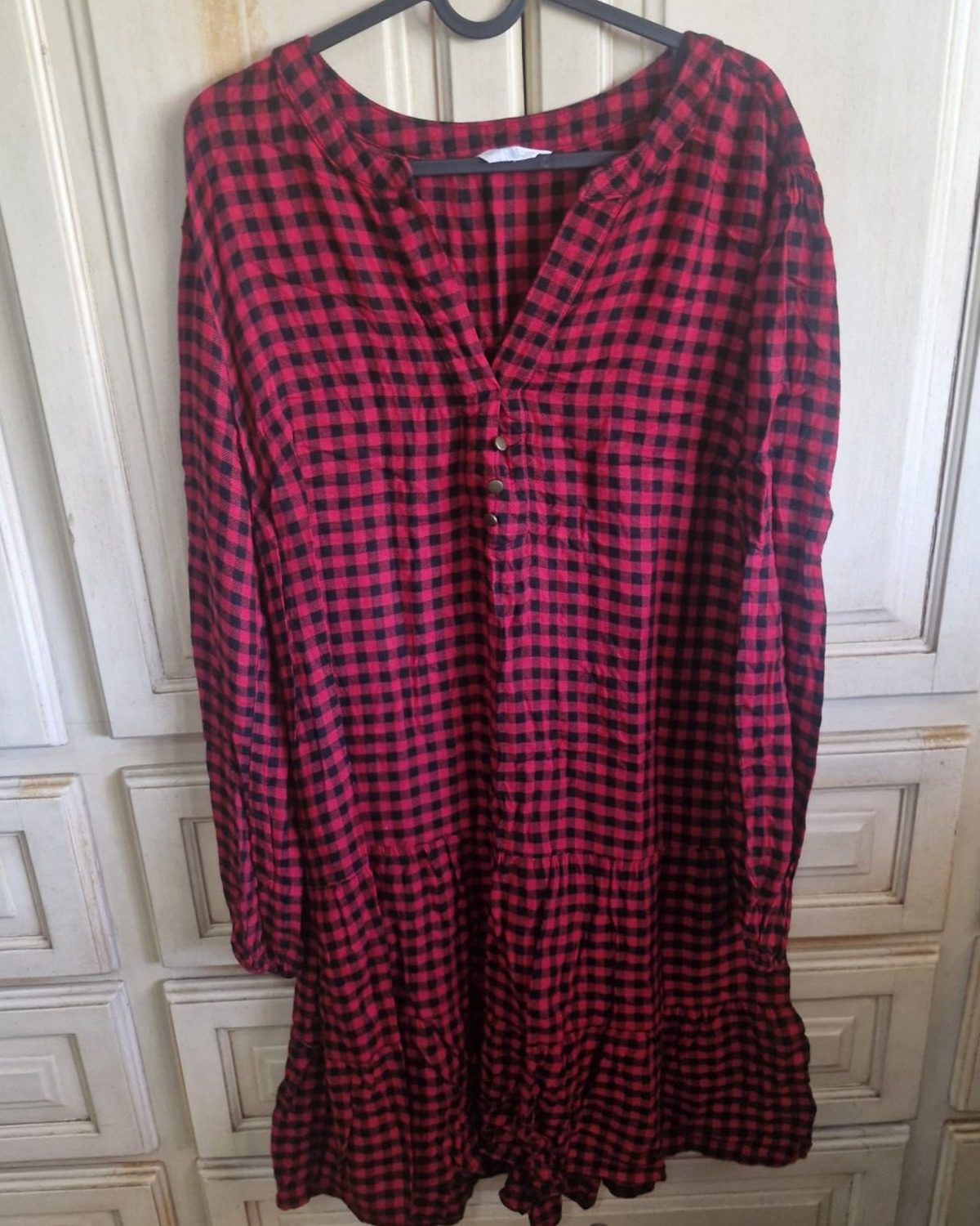 Vestido de mujer en algodón con estampado de cuadros rojos